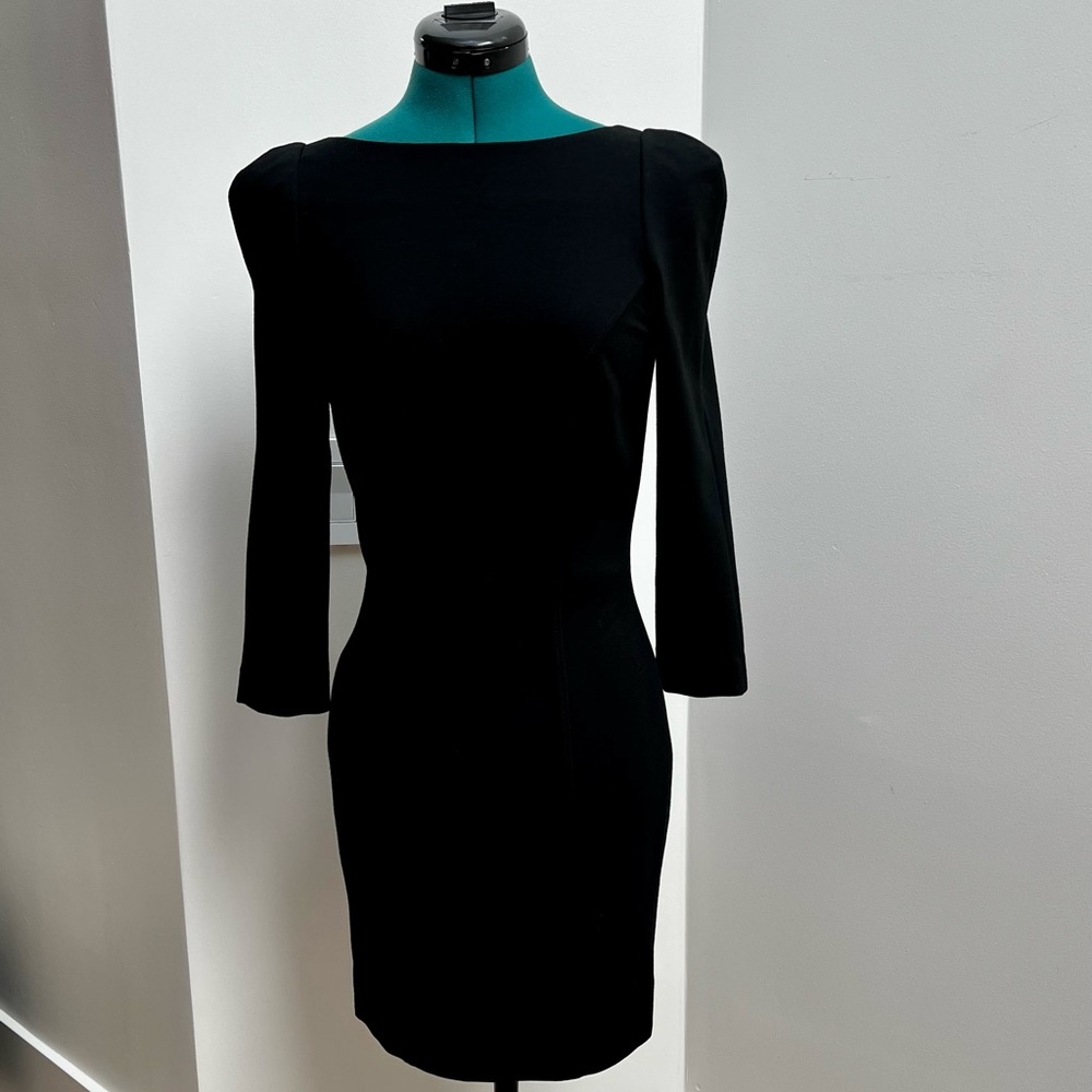 Diane Von Furstenberg Black Dress in Size 6